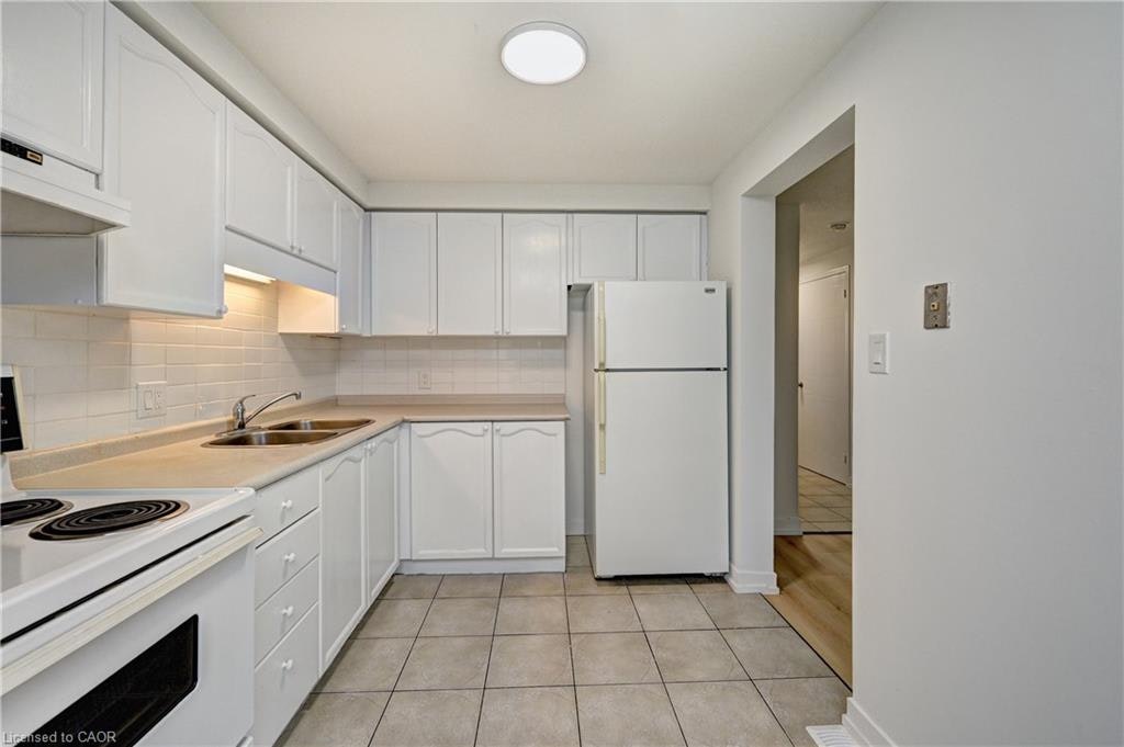 16 Hartley Court, Cambridge, ON, N1H 8J4 - 2
