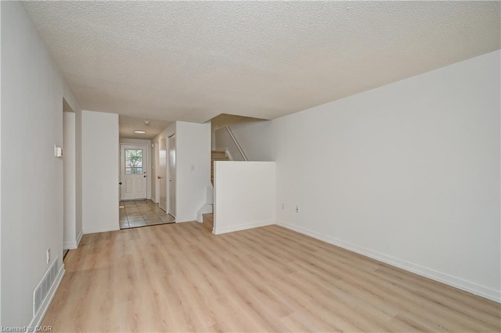 16 Hartley Court, Cambridge, ON, N1H 8J4 - 5