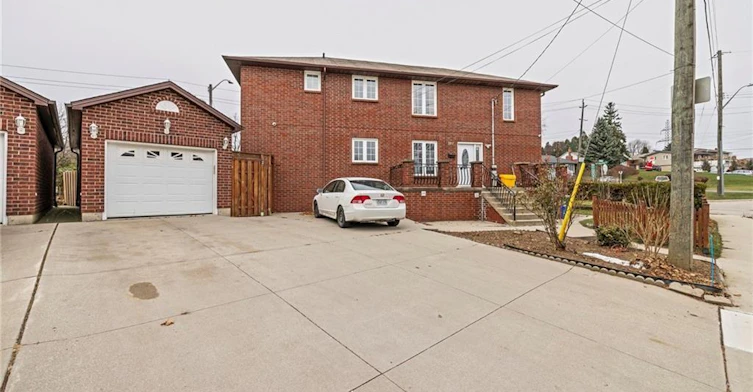 UPPER-107 Horning Drive, Hamilton, ON, L9C 6L2