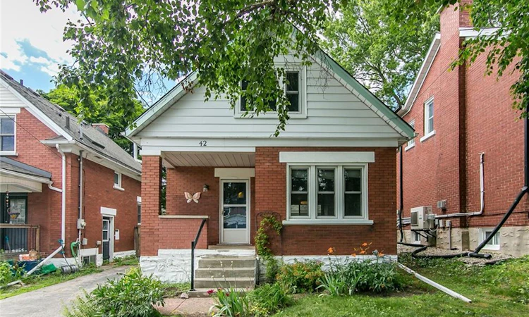 42 Guelph Street