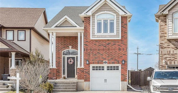 944 Dunblane Court, Kitchener, ON, N2R 1W9