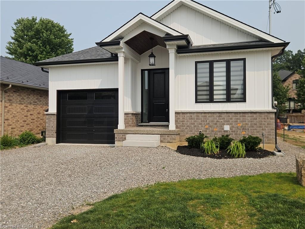 Main-115 Chesley Street, Hamilton, ON, L9C 3V9 - 2