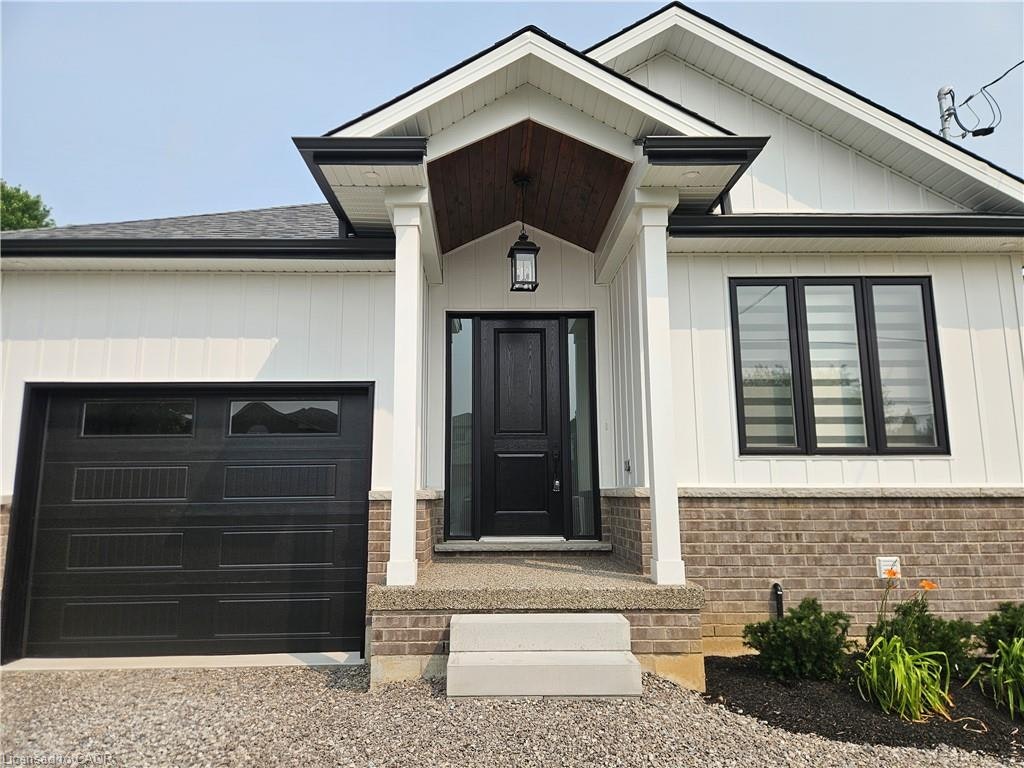 Main-115 Chesley Street, Hamilton, ON, L9C 3V9 - 3