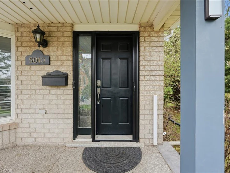 5010 Bunton Crescent, Burlington, ON, L7L 6H2 - 3