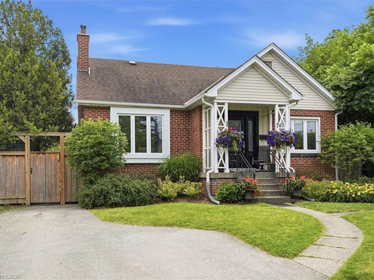 950 North Shore Boulevard, Burlington, ON, L7T 1B1 - 3