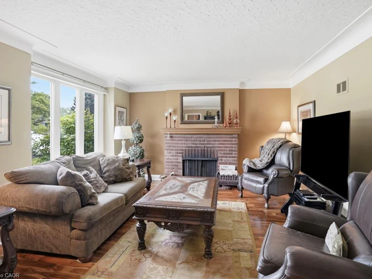 950 North Shore Boulevard, Burlington, ON, L7T 1B1 - 6