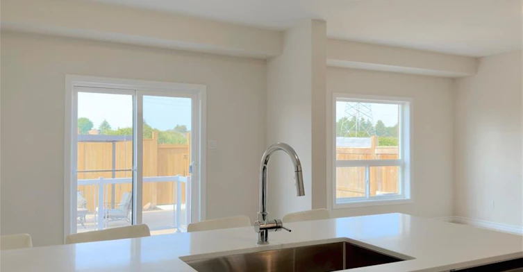 89 Medici Lane, Hamilton, ON, L9B 0G8 - 10
