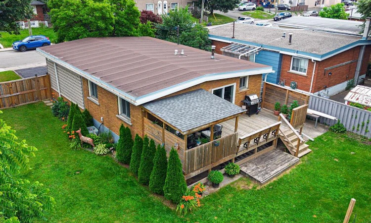 154 Luscombe Street