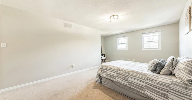 39 Parkwood Crescent, Hamilton, ON, L8V 4Z9 - 23
