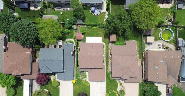 39 Parkwood Crescent, Hamilton, ON, L8V 4Z9 - 48