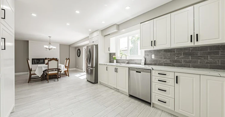 39 Parkwood Crescent, Hamilton, ON, L8V 4Z9 - 12