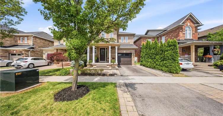 5875 Blue Spruce Avenue, Burlington, ON, L7L 7N7 - 5