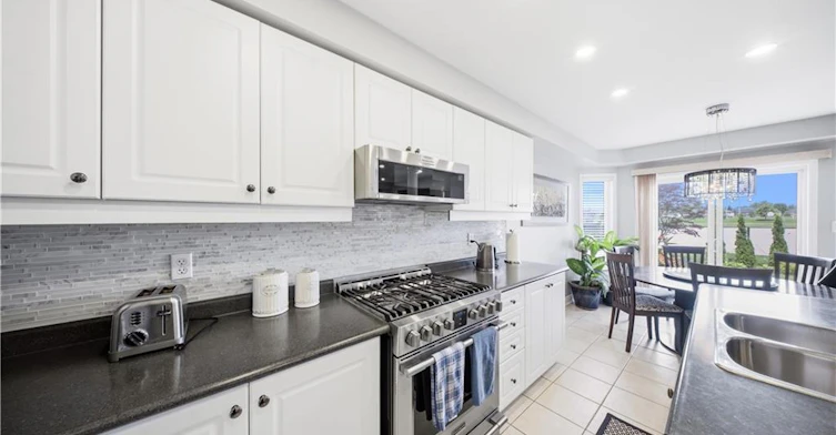 5875 Blue Spruce Avenue, Burlington, ON, L7L 7N7 - 23