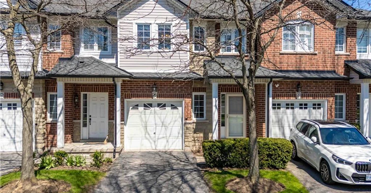 26-232 Stonehenge Drive, Hamilton, ON, L9K 1R5