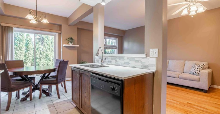 26-232 Stonehenge Drive, Hamilton, ON, L9K 1R5 - 13
