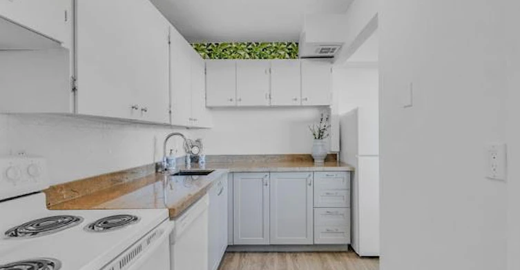 512-15 Nicklaus Drive, Hamilton, ON, L8K 5L5 - 5