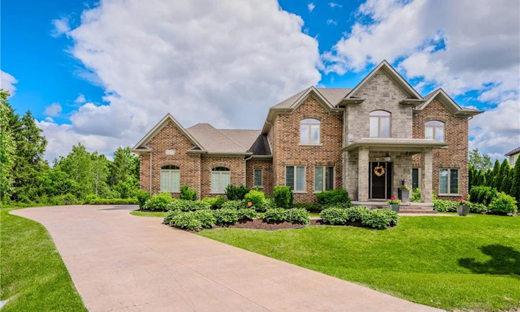 23 Highgrove Court