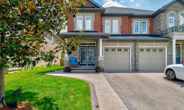 21 Summerberry Way