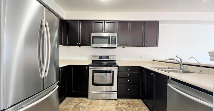 46 Renfrew Street, Kitchener, ON, N2R 0G5 - 6