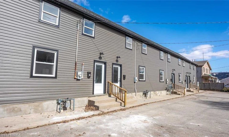 55 Winniett Street