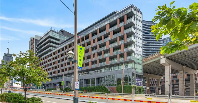 323-169 Fort York Boulevard, Toronto, ON, M5V 0C8 - 3