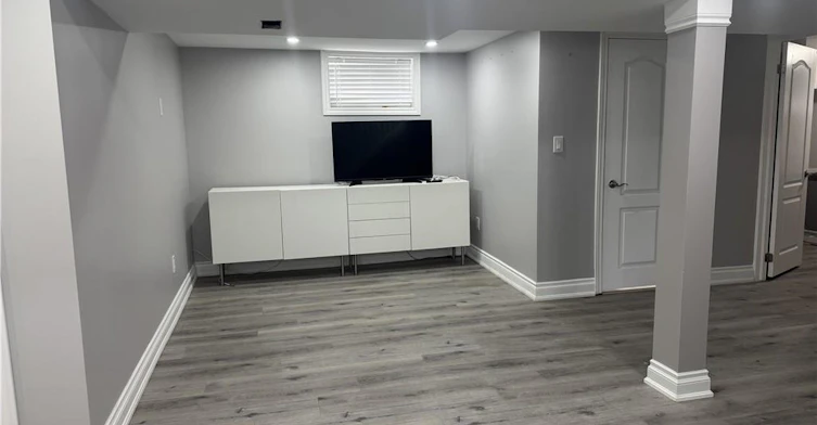 Lower-387 Upper Gage Avenue, Hamilton, ON, L8V 4H8 - 5