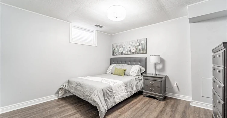 Lower-146 Welbourn Drive, Hamilton, ON, L9A 3N4 - 6