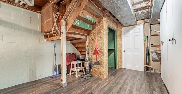 Lower-146 Welbourn Drive, Hamilton, ON, L9A 3N4 - 11