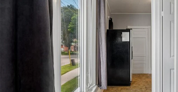 Main-74 Erie Avenue, Brantford, ON, N3S 2E9 - 4