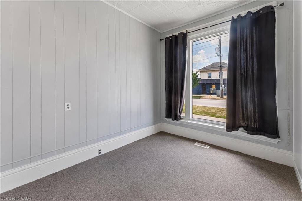 Main-74 Erie Avenue, Brantford, ON, N3S 2E9 - 10