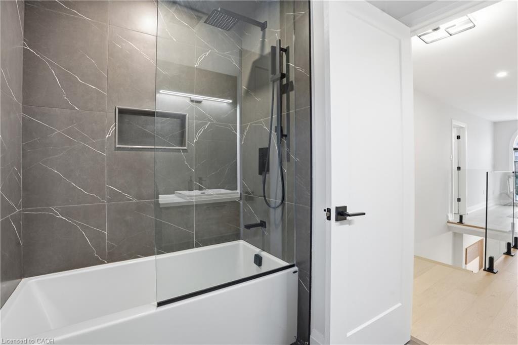 108 Greenshire Drive, Hamilton, ON, L9C 7G5 - 23