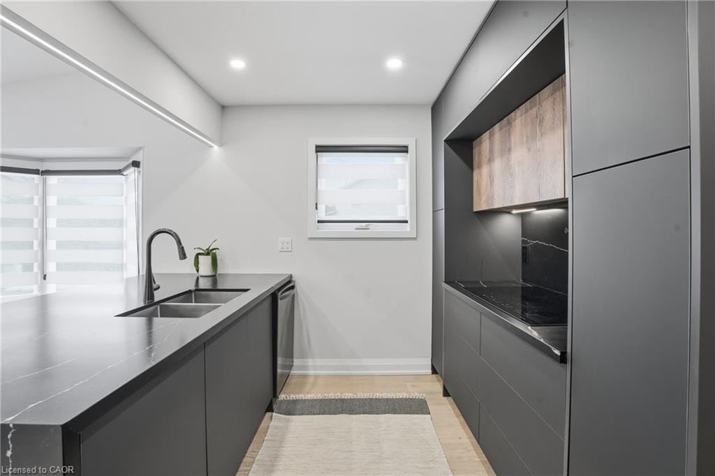 108 Greenshire Drive, Hamilton, ON, L9C 7G5 - 17