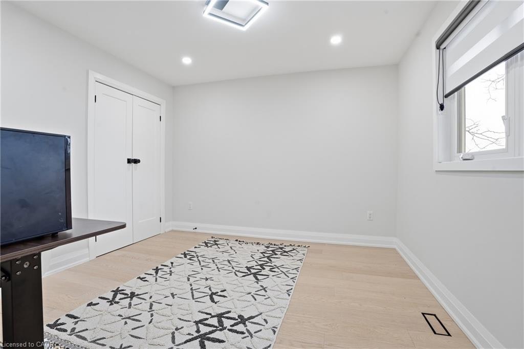 108 Greenshire Drive, Hamilton, ON, L9C 7G5 - 28