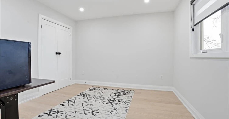 108 Greenshire Drive, Hamilton, ON, L9C 7G5 - 28