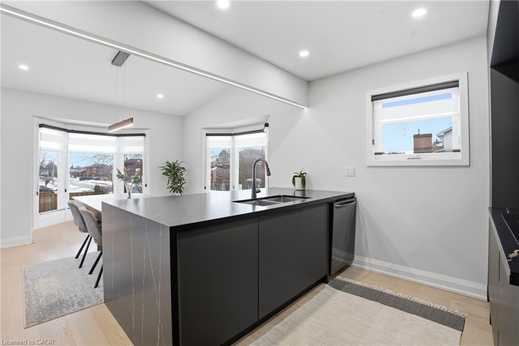 108 Greenshire Drive, Hamilton, ON, L9C 7G5 - 12