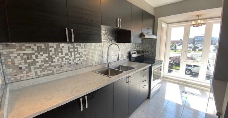 124-895 Maple Avenue Avenue, Burlington, ON, L7S 2H7 - 3