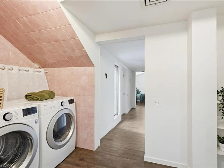 35 Chatham Street, Hamilton, ON, L8P 2B3 - 29