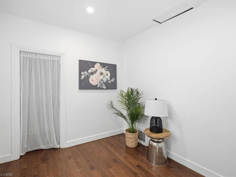 35 Chatham Street, Hamilton, ON, L8P 2B3 - 25