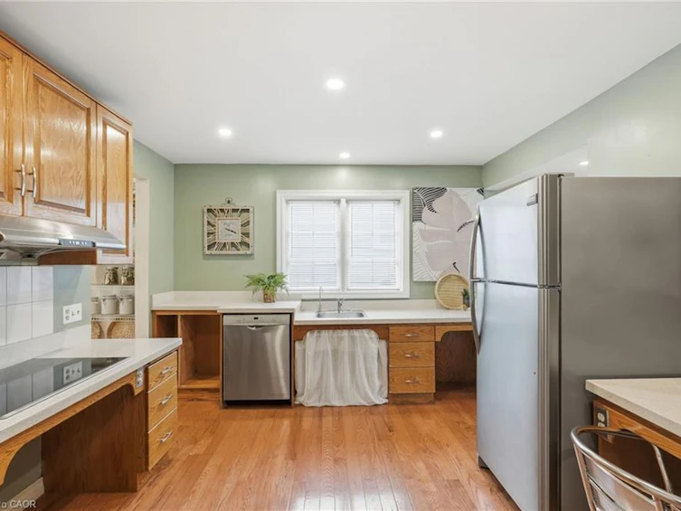 35 Chatham Street, Hamilton, ON, L8P 2B3 - 12
