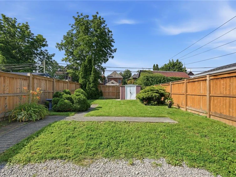35 Chatham Street, Hamilton, ON, L8P 2B3 - 33