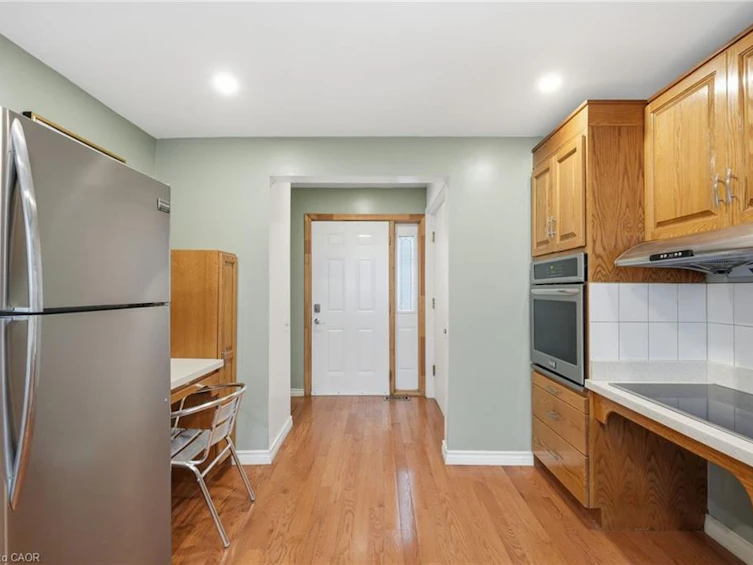 35 Chatham Street, Hamilton, ON, L8P 2B3 - 9