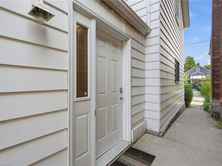 35 Chatham Street, Hamilton, ON, L8P 2B3 - 30