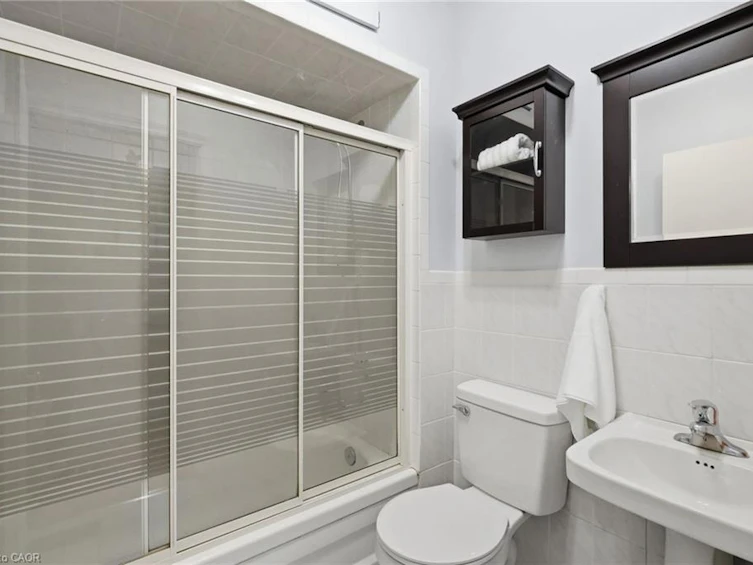 35 Chatham Street, Hamilton, ON, L8P 2B3 - 14