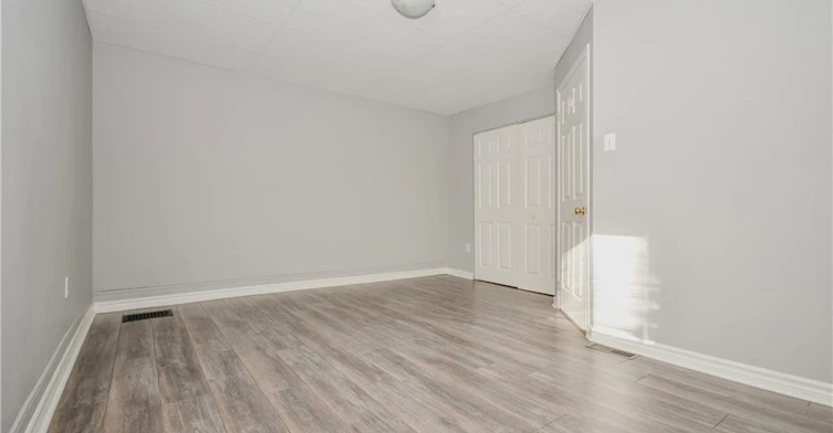 4-25 Elgin Street N, Cambridge, ON, N1R 5G8 - 10