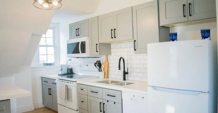 3-39 Stanley Avenue, Hamilton, ON, L8P 2K9 - 2