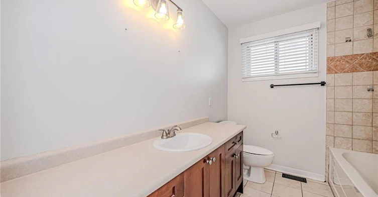 Main-38 Endfield Avenue, Hamilton, ON, L8T 2L4 - 18