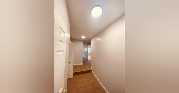 Main-668A Butternut Avenue, Waterloo, ON, N2V 2L1 - 10