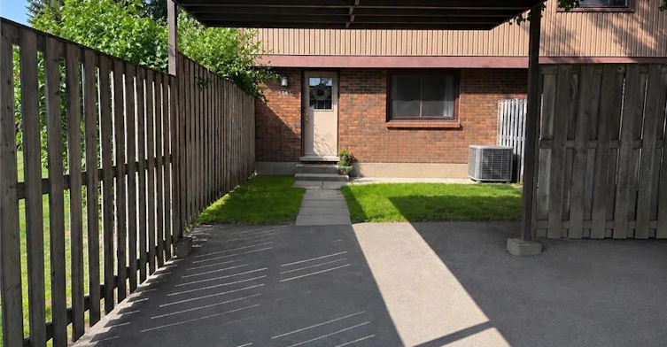 14-279 Sandowne Drive, Waterloo, ON, N2K 2C1 - 13
