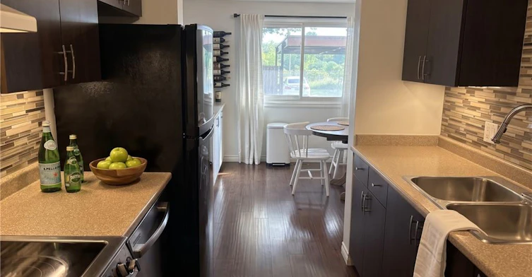 14-279 Sandowne Drive, Waterloo, ON, N2K 2C1 - 4