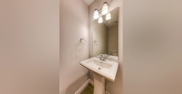 73 Robert Peel Road, Kitchener, ON, N2H 0B6 - 9